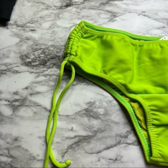 ❤️ Poko Pano Lycra Side Ruched Bikini Bottom - Picture 4 of 10